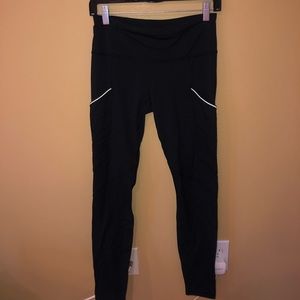 Black lululemon leggings